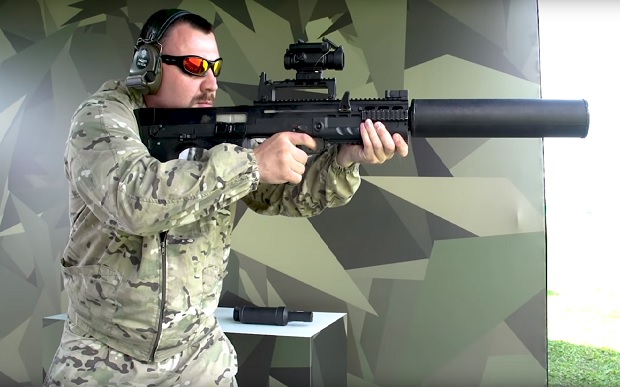 Урбани егзекутор: Руска јуришна пушка АШ-12 (ВИДЕО)